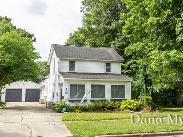 628 E Walnut Street, Hastings, MI 49058