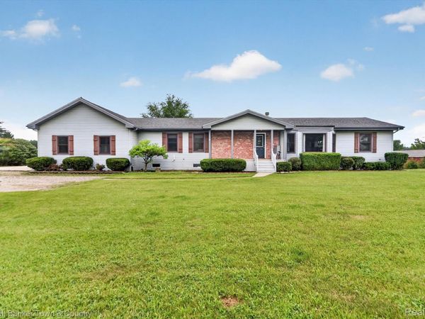 8175 Farley Road, Putnam Township, Mi 48169