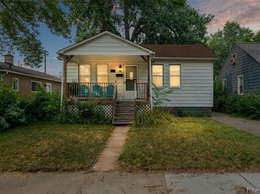 516 Orchard Avenue , Hazel Park, MI 48030