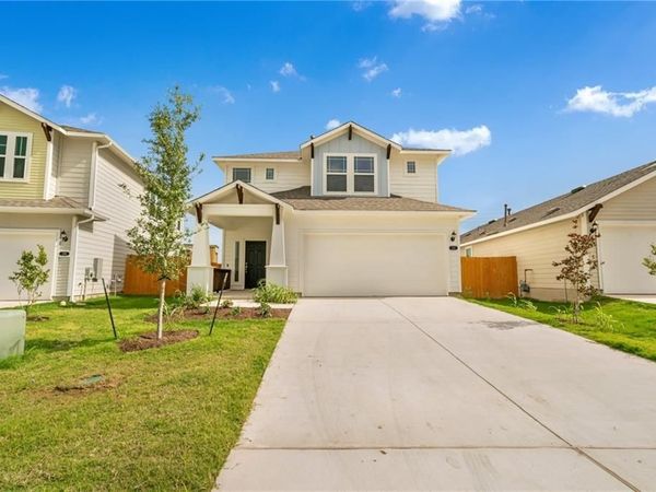 233 Trailside LN , Bastrop, TX 78602