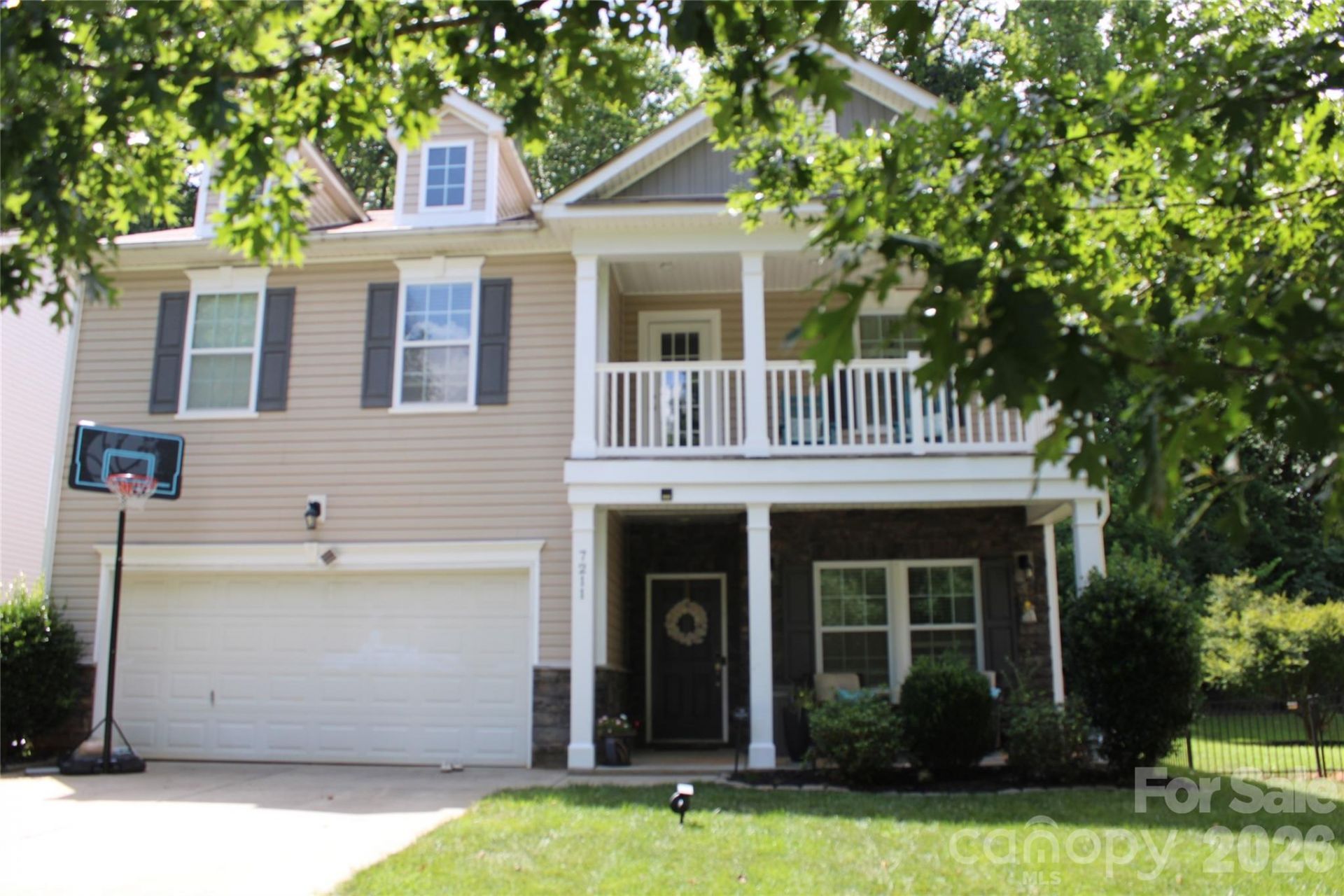 7211 Barefoot Forest Drive , Charlotte, NC 28269 Main Photo