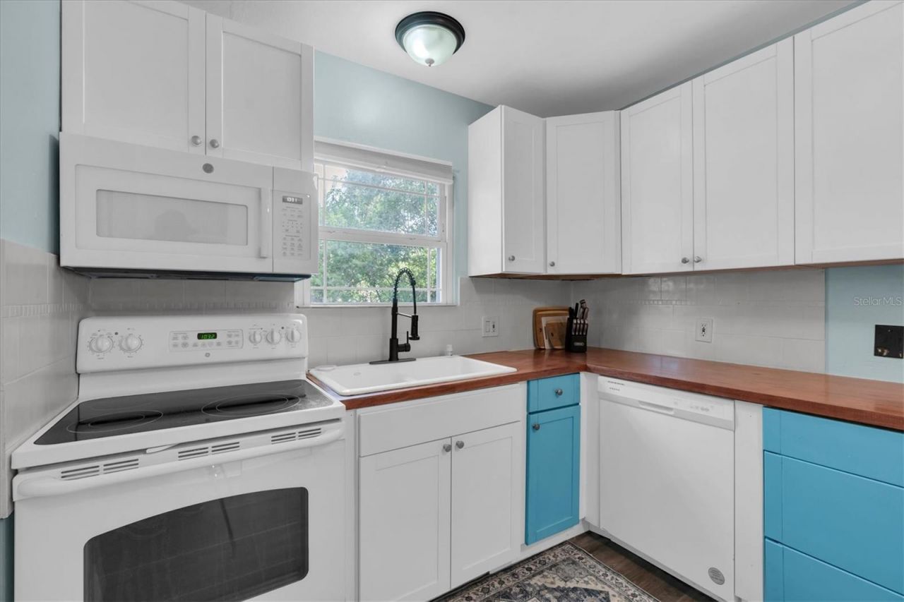 2925 Park Street N, Saint Petersburg, FL 33710 Photo