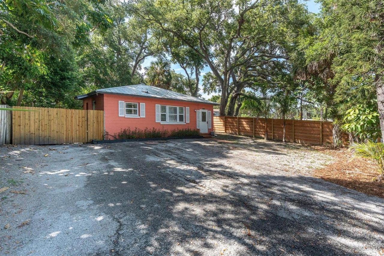 2925 Park Street N, Saint Petersburg, FL 33710 Photo