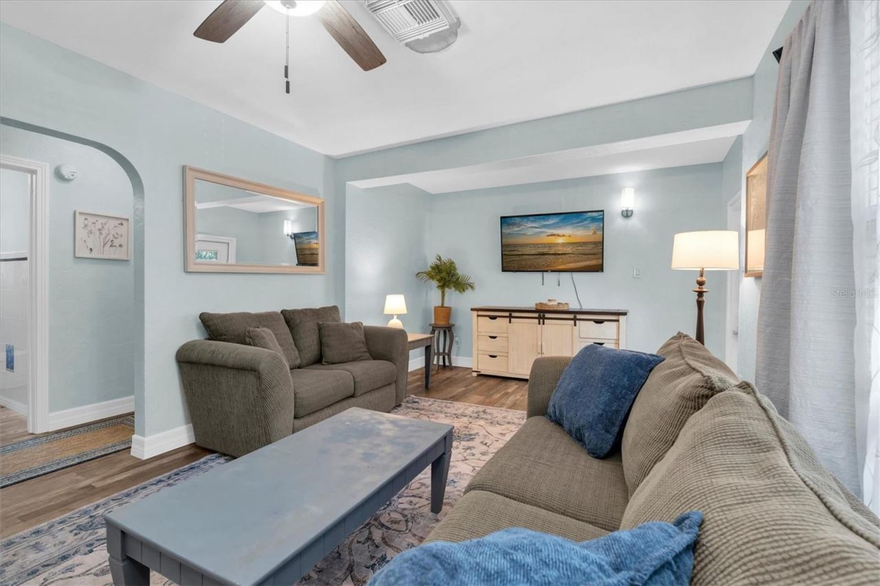 2925 Park Street N, Saint Petersburg, FL 33710 Photo