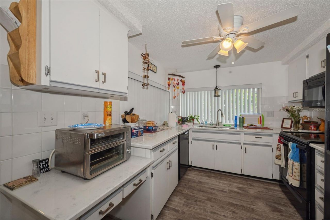 12301 Hounds Bay Row , Hudson, FL 34667 Photo