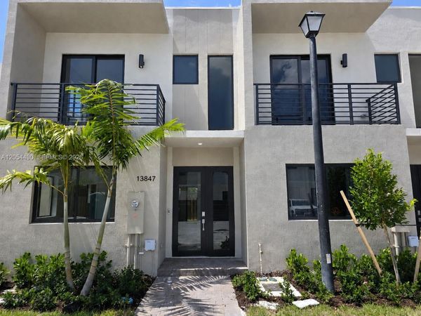 13847 SW 261st St, Homestead, FL 33032