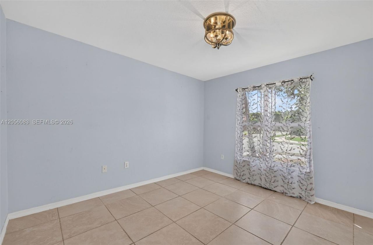 2073 SE 13th St, Homestead, FL 33035 Photo