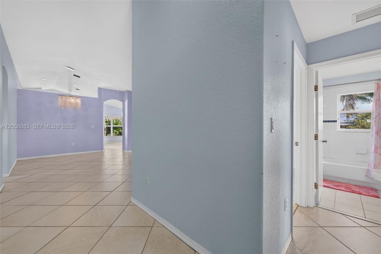 2073 SE 13th St, Homestead, FL 33035 Photo
