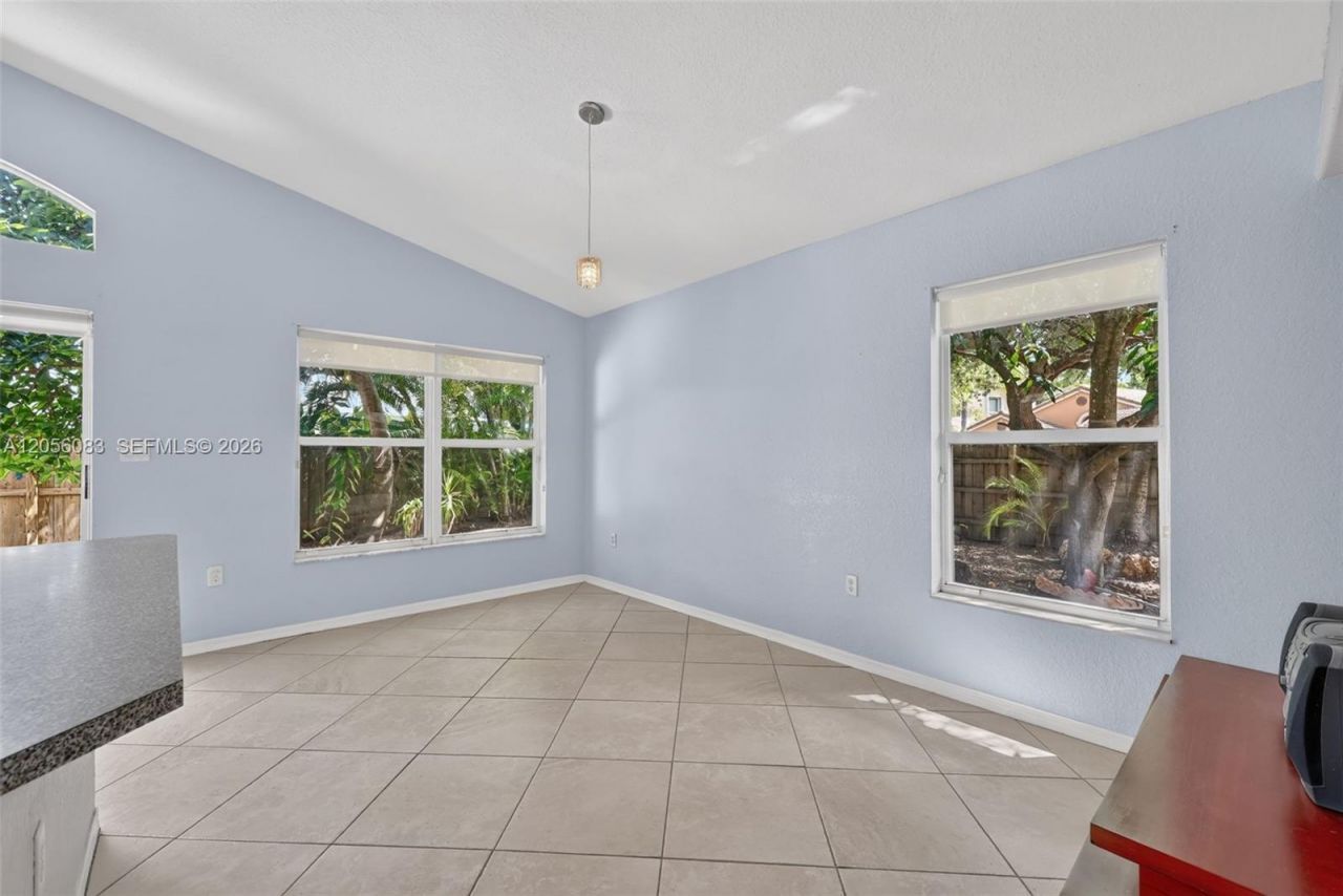 2073 SE 13th St, Homestead, FL 33035 Photo