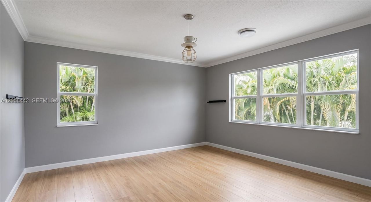 121 NW 47th St , Miami, FL 33127 Photo