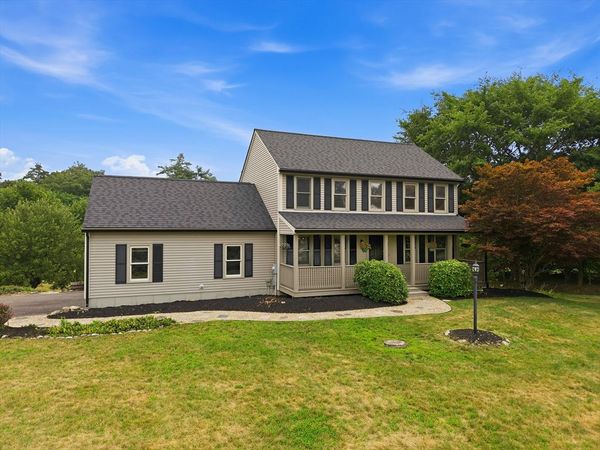 76 South St, Douglas, MA 01516