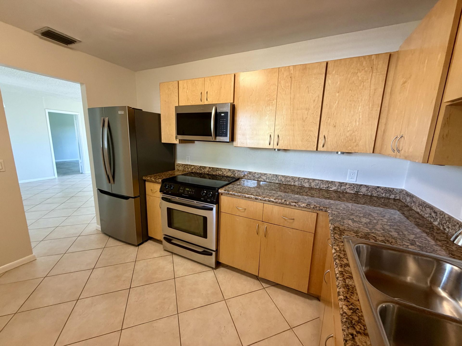 421 S Lakeside Drive, Unit 7, Lake Worth Beach, FL 33460 Photo