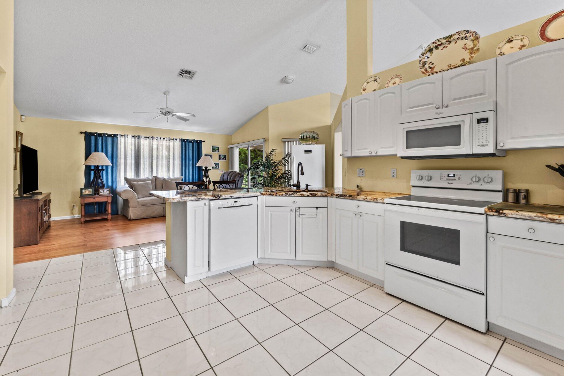 157 Monterey Way, Royal Palm Beach, FL 33411 Photo