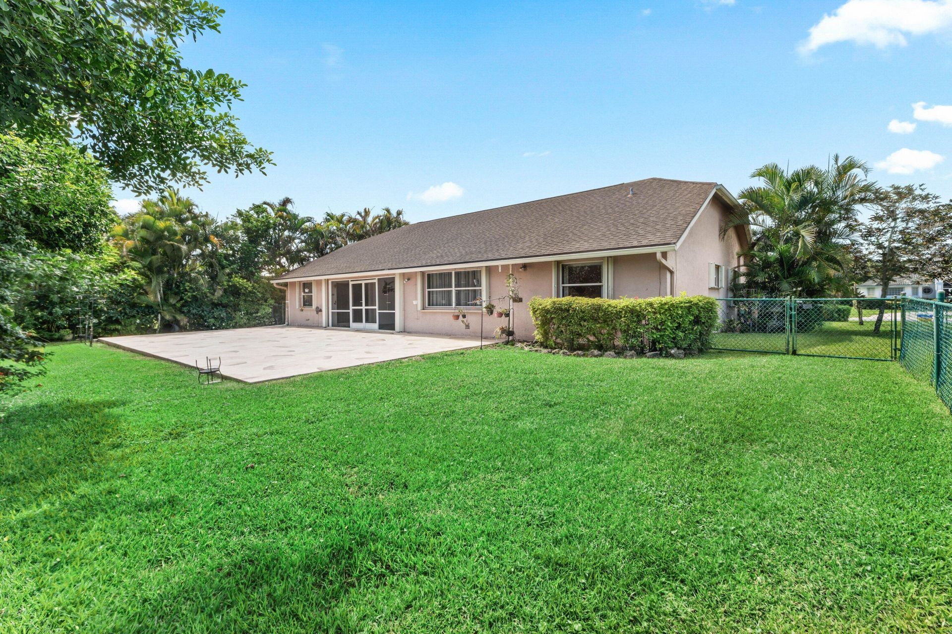 157 Monterey Way, Royal Palm Beach, FL 33411 Photo