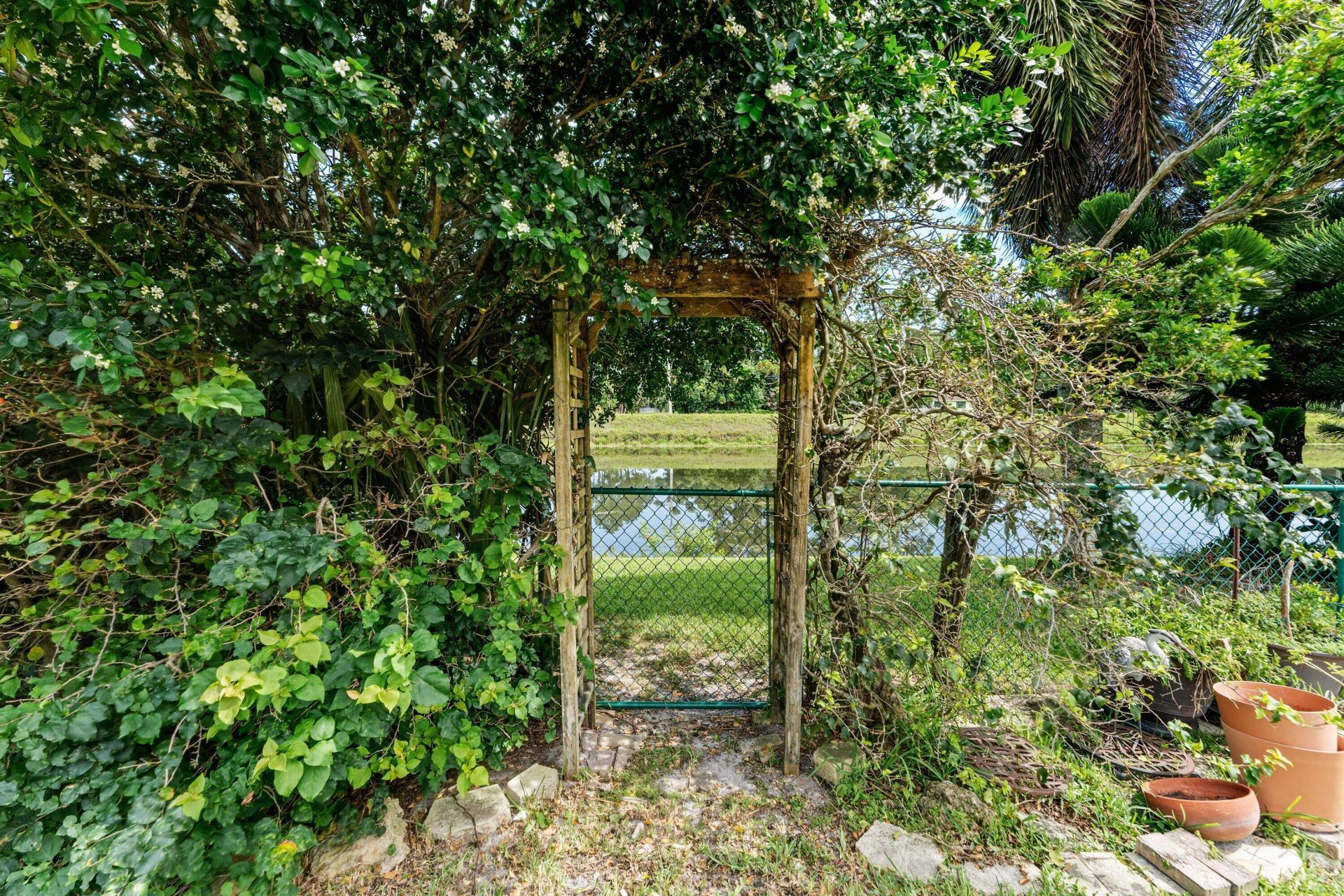 157 Monterey Way, Royal Palm Beach, FL 33411 Photo
