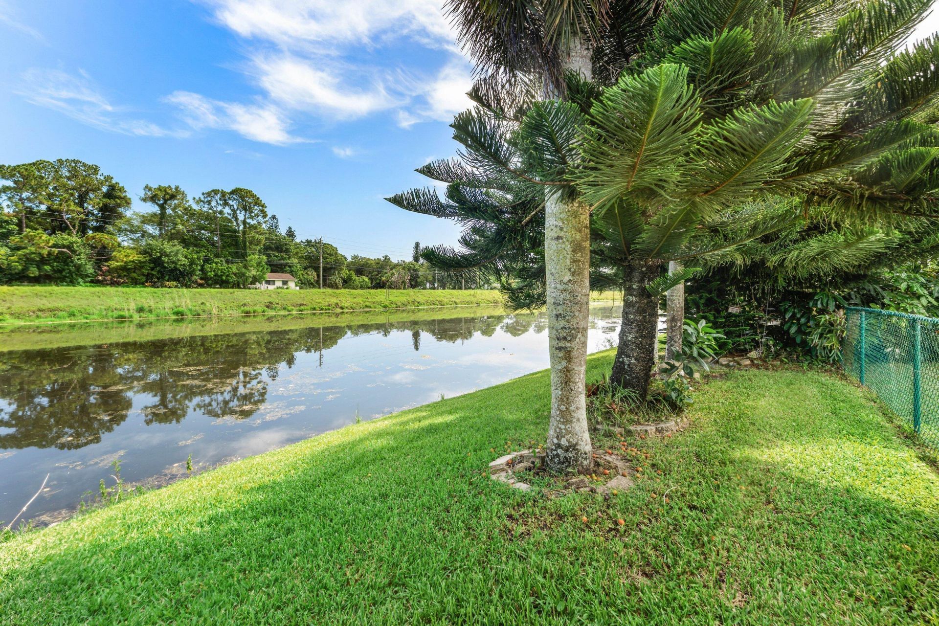 157 Monterey Way, Royal Palm Beach, FL 33411 Photo