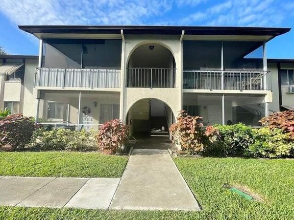 5839 La Pinata Boulevard, Unit C-1, Greenacres, FL 33463