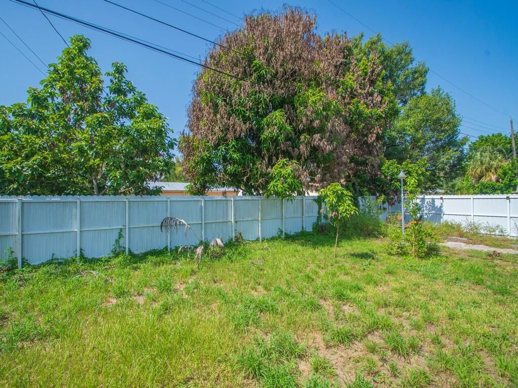 355 Johnston Street, Fort Pierce, FL 34982 Photo
