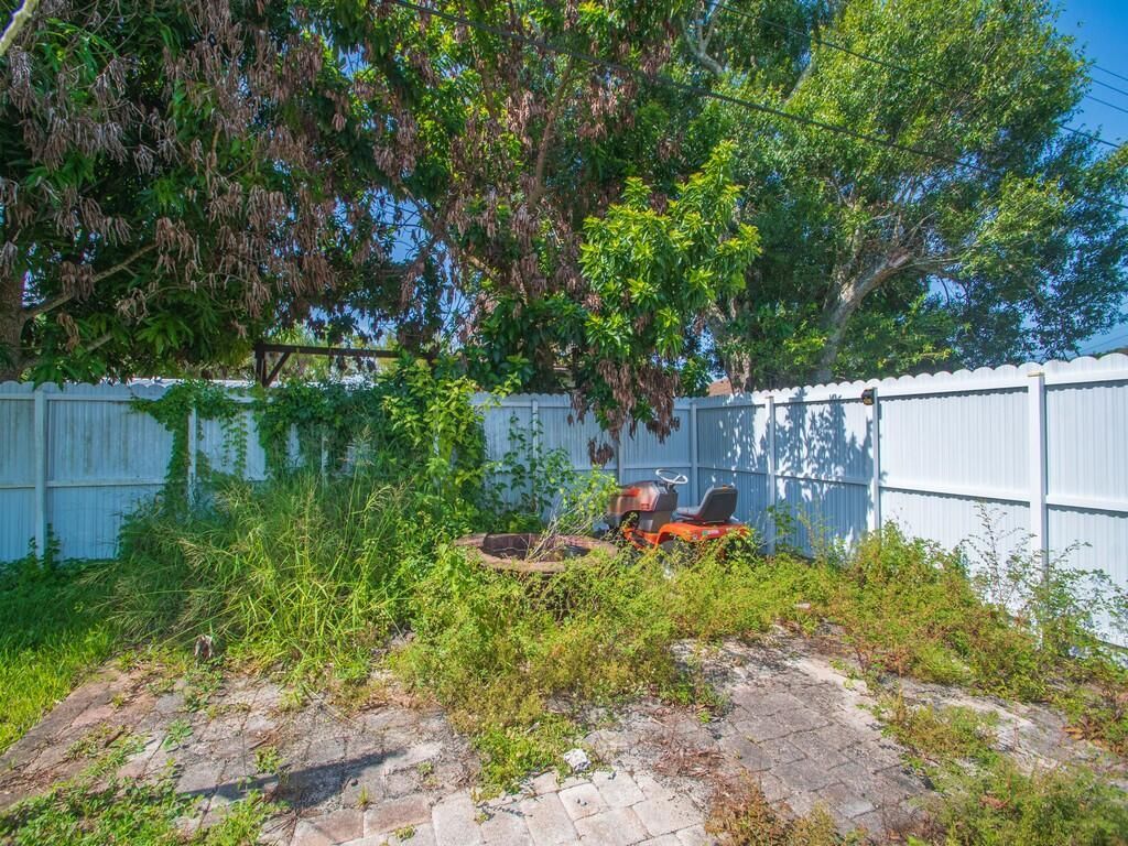 355 Johnston Street, Fort Pierce, FL 34982 Photo