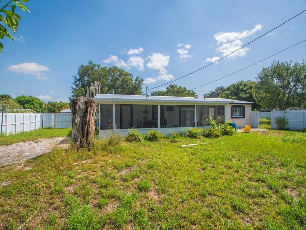 355 Johnston Street, Fort Pierce, FL 34982 Photo