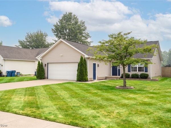 2293 Stonepath Street , Lorain, OH 44052