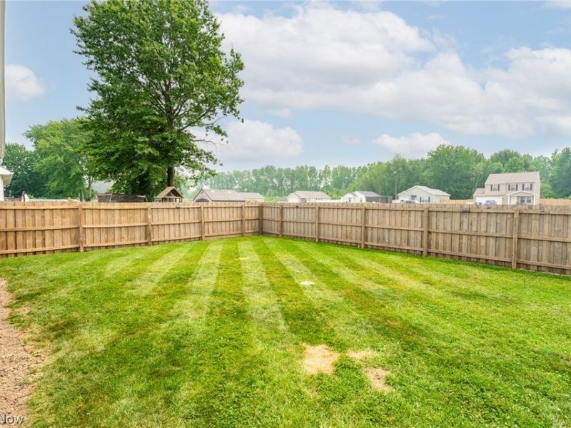 2293 Stonepath Street, Lorain, OH 44052 Photo 31