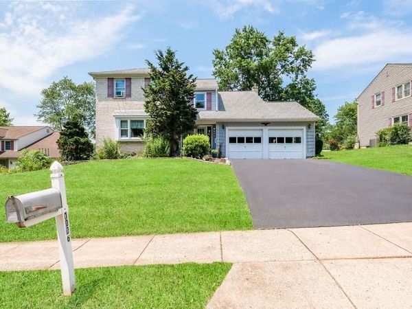 1076 CONNEMARA CIRCLE, WARRINGTON, PA 18976