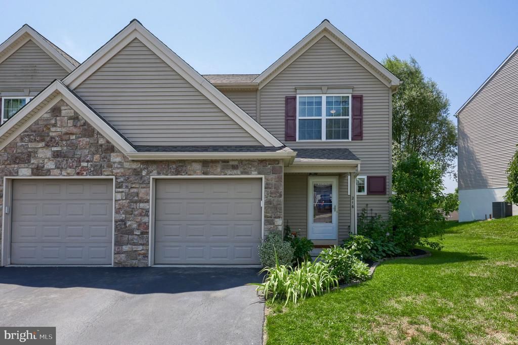 216 EAGLE DRIVE , EPHRATA, PA 17522