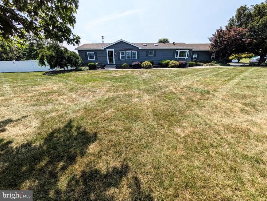 317 S Hokendauqua Drive , Northampton, PA 18067 Main Photo