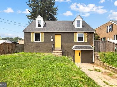 8008 ALGON AVENUE , PHILADELPHIA, PA 19152