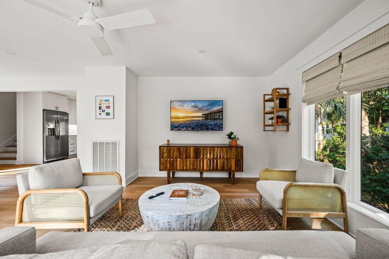 4 Duck Lane Photo 6