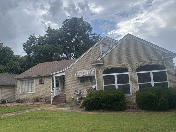 201 Hughey Street , Swifton, AR 72471