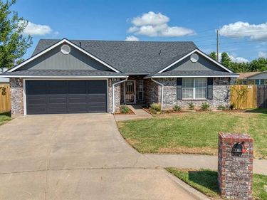 2112 NW Ashley, Lawton, OK 73505