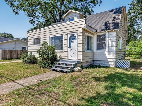 1077 Shonat Street, Muskegon, MI 49442