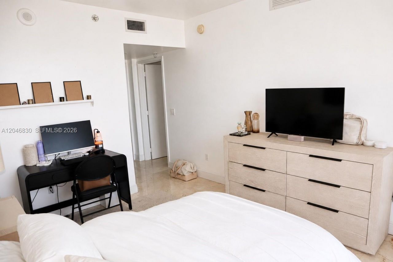 185 SW 7 St , Unit 3709, Miami, FL 33130 Photo