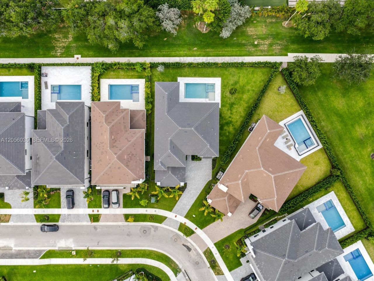 19701 NE 16 Pl , Miami, FL 33179 Photo
