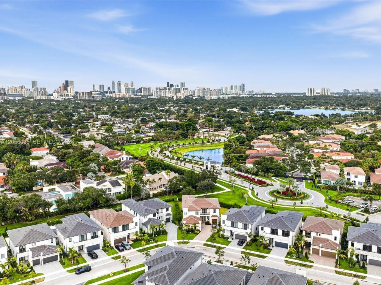 19701 NE 16 Pl , Miami, FL 33179 Photo
