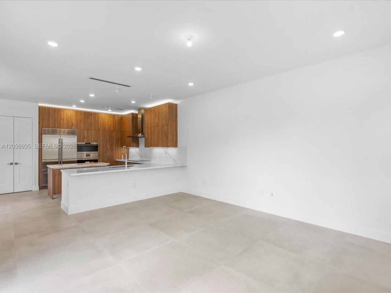 19701 NE 16 Pl , Miami, FL 33179 Photo