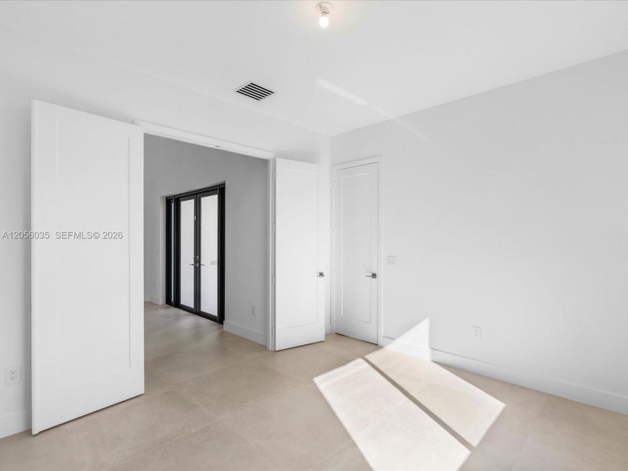 19701 NE 16 Pl , Miami, FL 33179 Photo