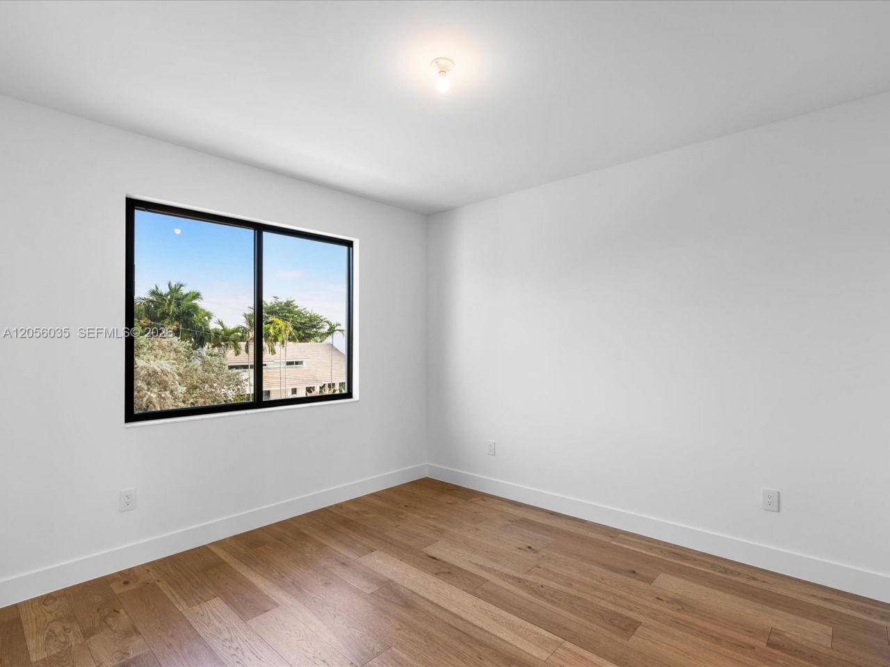 19701 NE 16 Pl , Miami, FL 33179 Photo