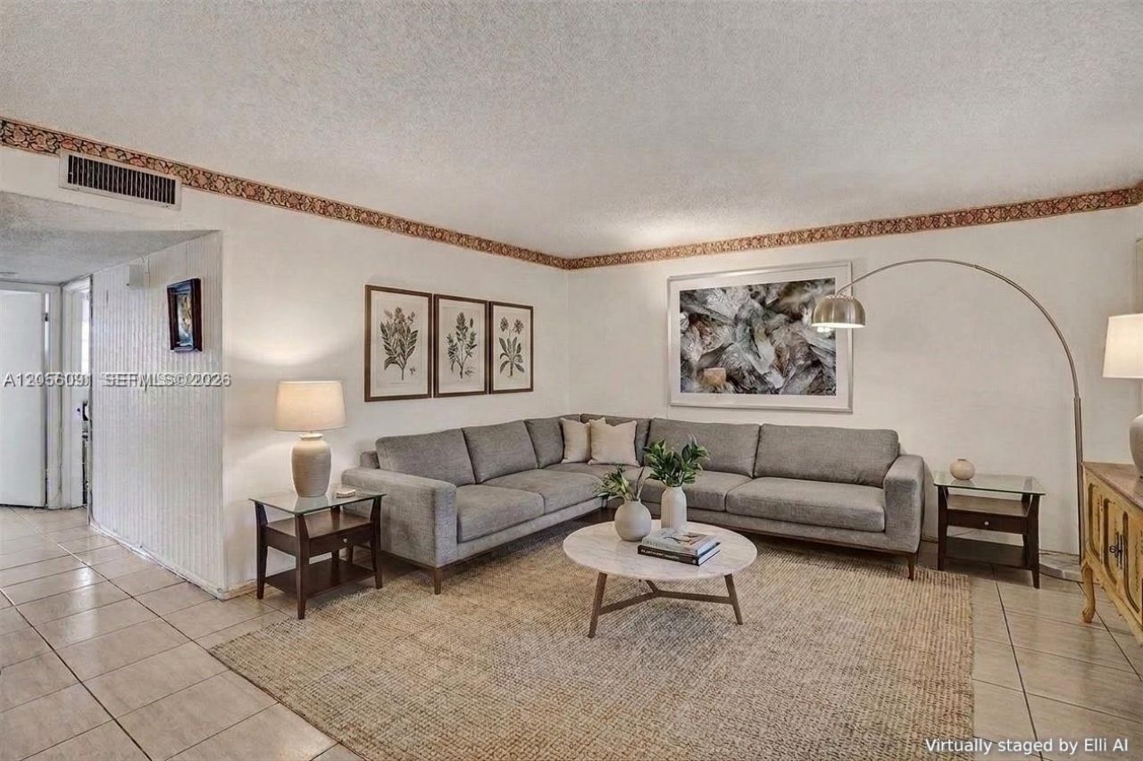 5300 Washington St , Unit T220, Hollywood, FL 33021 Photo