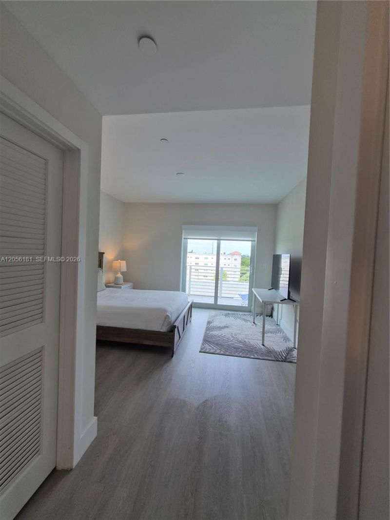 1938 Jackson St, Unit 502, Hollywood, FL 33020 Photo