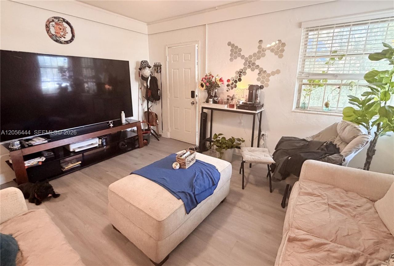 8144 Harding Ave , Unit 2, Miami Beach, FL 33141 Photo