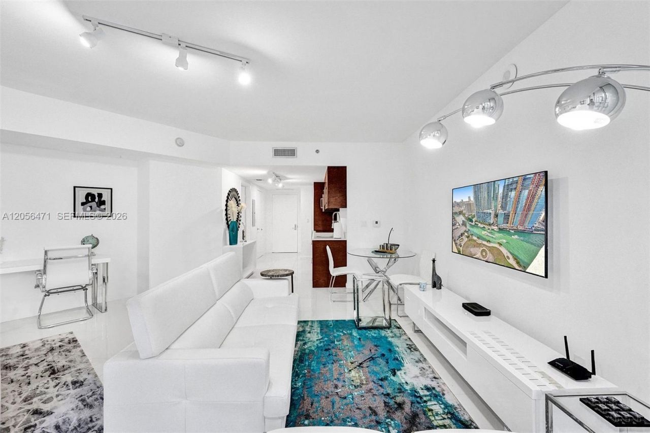 475 Brickell Ave , Unit 2708, Miami, FL 33131 Photo