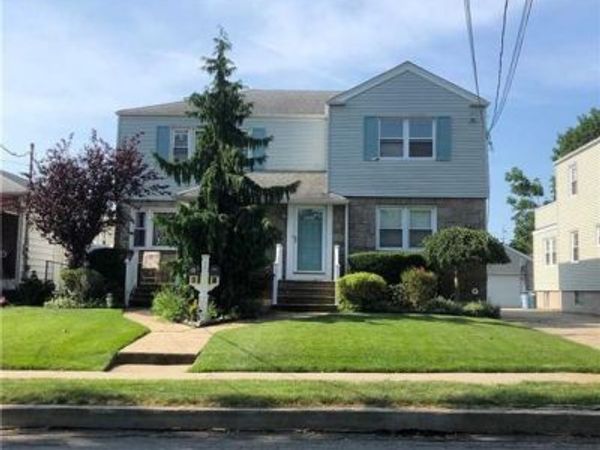 178 Walnut Street , Unit 2, Lynbrook, NY 11563