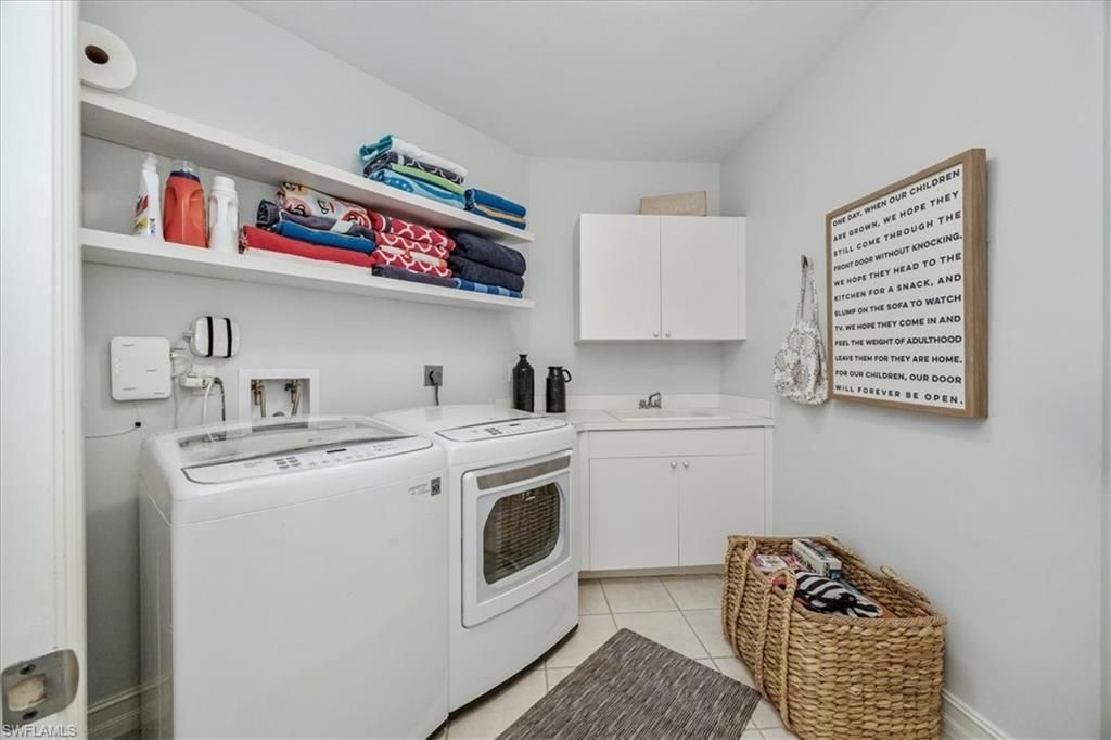 700 Bentwater Cir, Unit 104, Naples, FL 34108 Photo