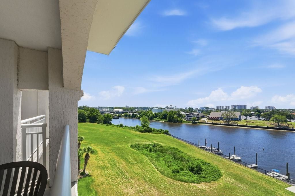 2151 Bridge View Ct. Photo 30