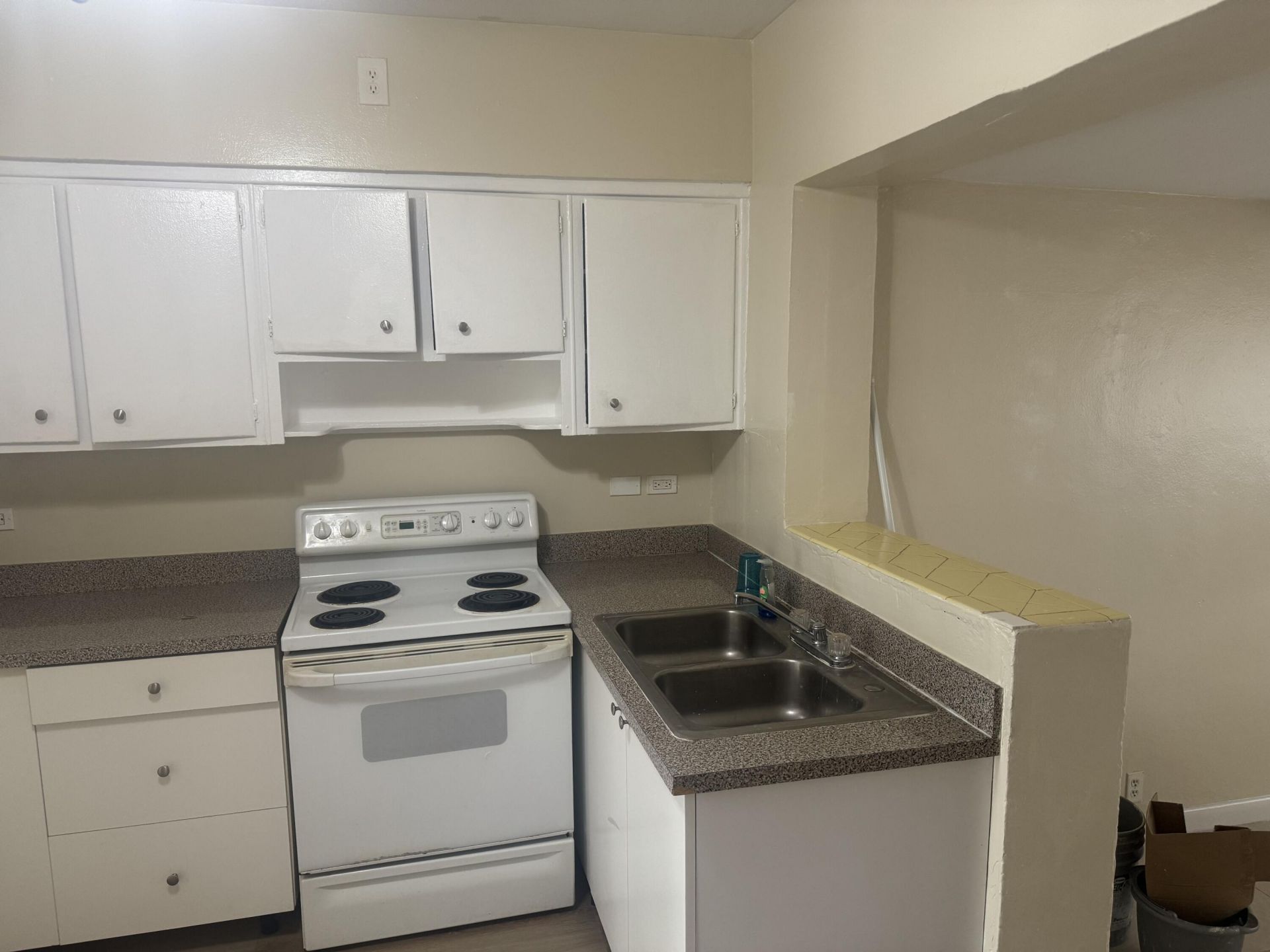 2360 NW 98th Street, Miami, FL 33147 Photo