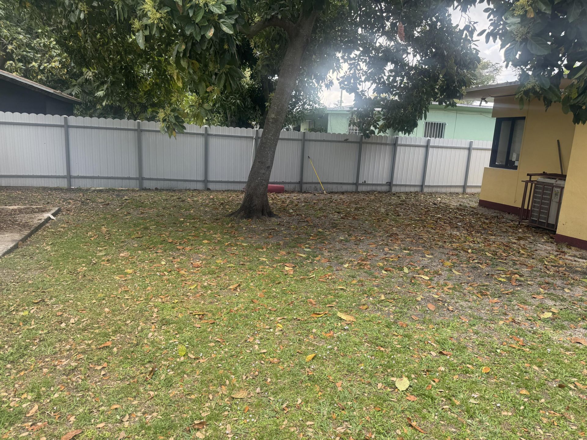 2360 NW 98th Street, Miami, FL 33147 Photo