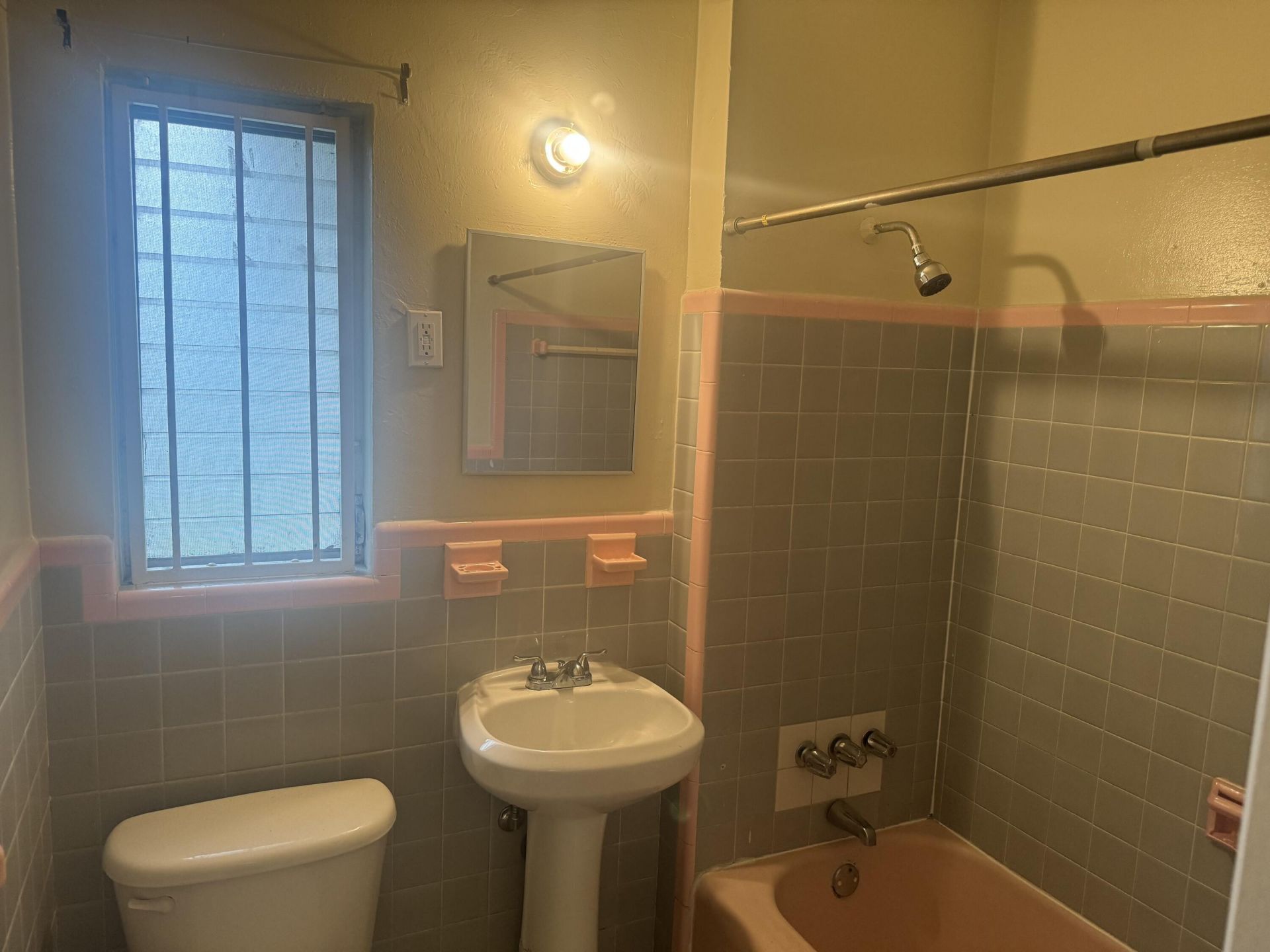 2360 NW 98th Street, Miami, FL 33147 Photo